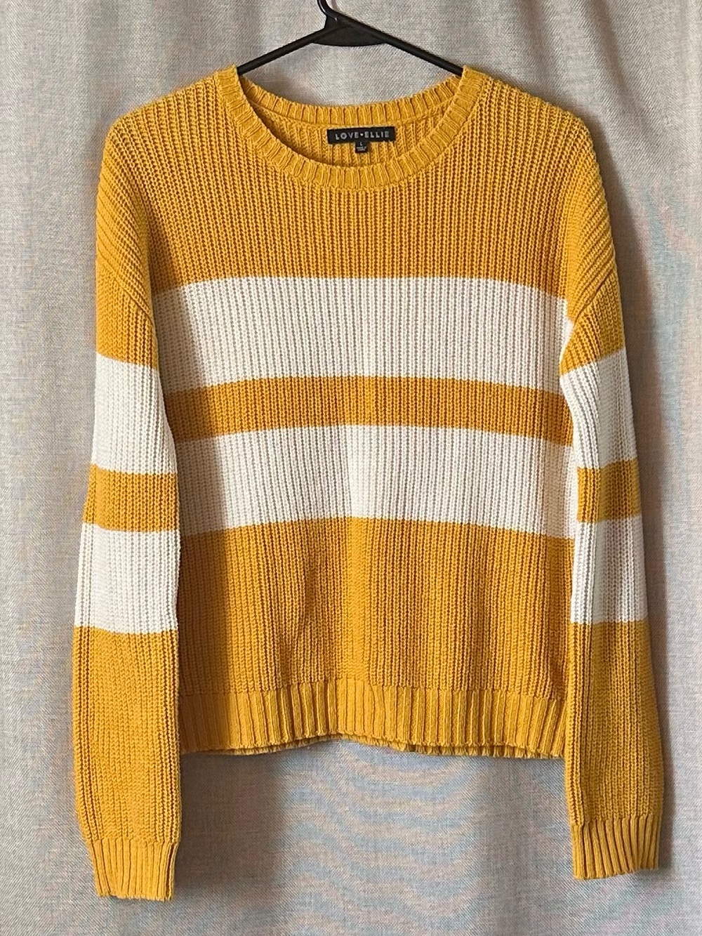 Love Ellie•long-sleeve striped crewneck sweater•Large•Cotton blend•yellow/white